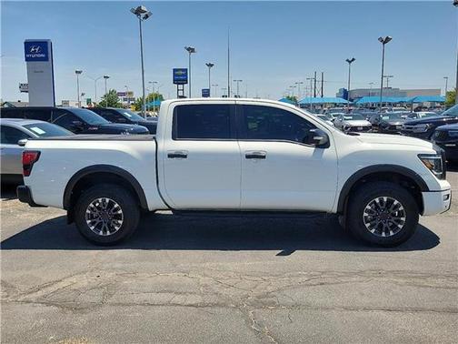 2024 Nissan Titan PRO-4X
