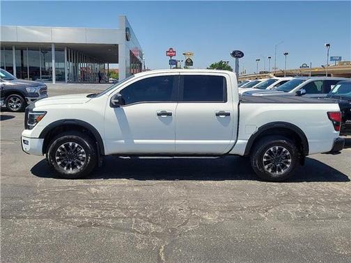 2024 Nissan Titan PRO-4X