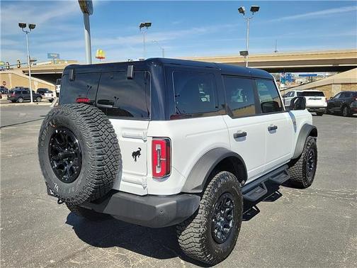 Oxford White 2024 Ford Bronco Wildtrak