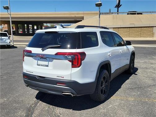 2023 GMC Acadia AT4