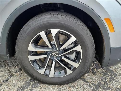 2024 Volkswagen Tiguan 2.0T S