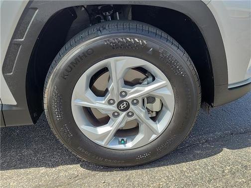 Shimmering Silver 2023 Hyundai TUCSON SEL