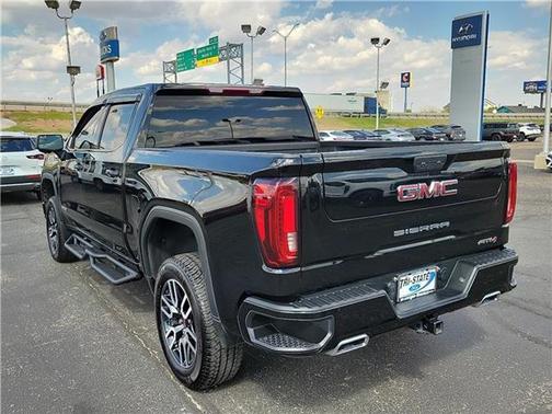 2022 GMC Sierra 1500 AT4