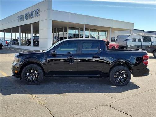 Shadow Black 2026 Ford Maverick Lobo High