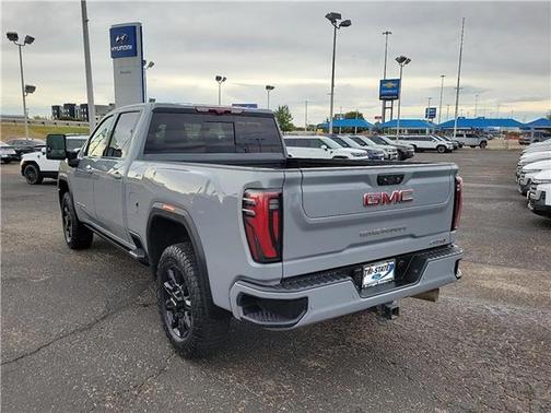 2024 GMC Sierra 2500 AT4