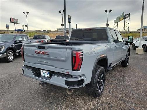 2024 GMC Sierra 2500 AT4