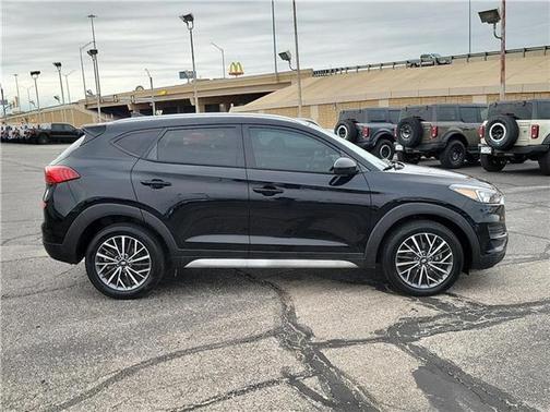 2021 Hyundai TUCSON SEL