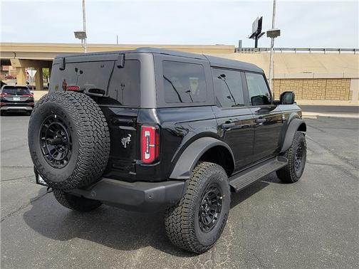Shadow Black 2026 Ford Bronco Outer Banks