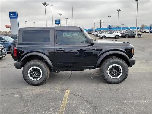 Shadow Black 2025 Ford Bronco Base