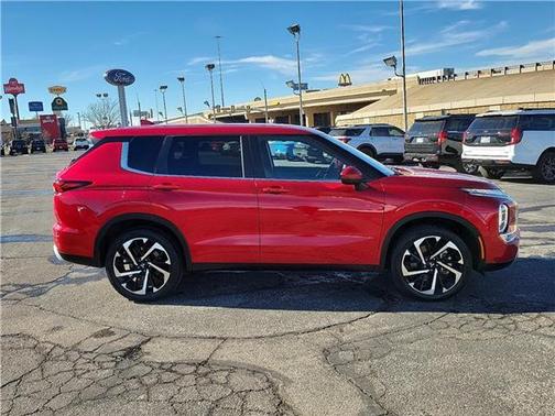 2024 Mitsubishi Outlander SE Black Edition