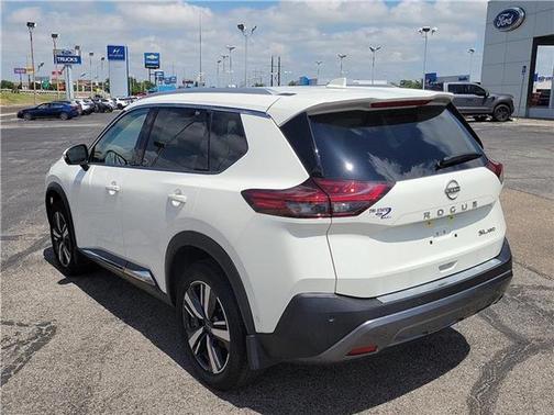 2023 Nissan Rogue SL
