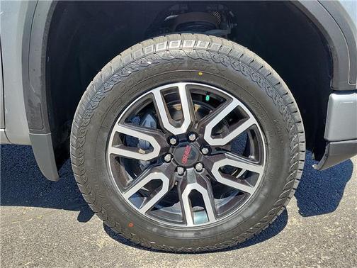 Sterling Metallic 2023 GMC Sierra 1500 AT4