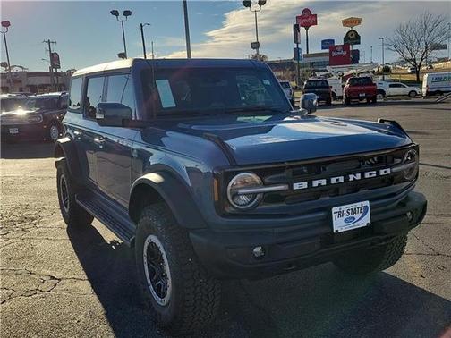 Azure / Gray Metallic 2025 Ford Bronco Outer Banks