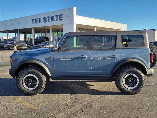 Azure / Gray Metallic 2025 Ford Bronco Outer Banks