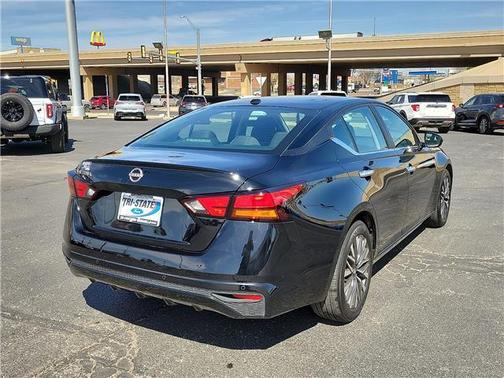 Super Black 2025 Nissan Altima SV