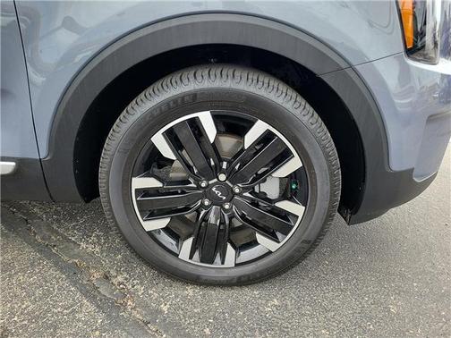 Silver 2023 Kia Telluride SX-Prestige