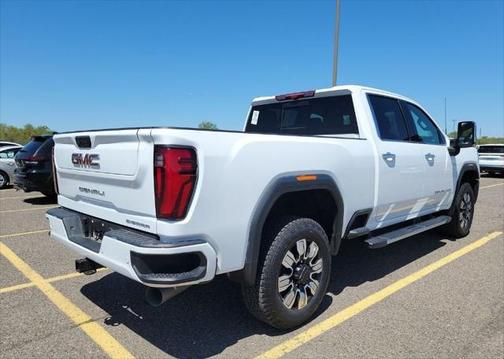 2024 GMC Sierra 2500 Denali