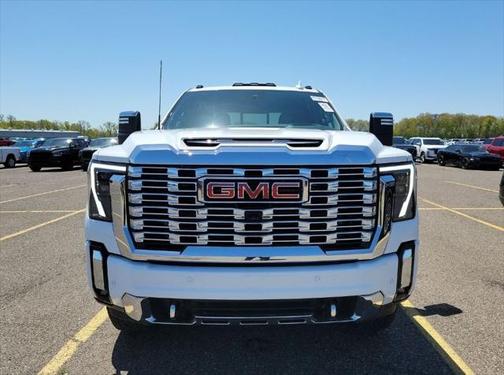 2024 GMC Sierra 2500 Denali
