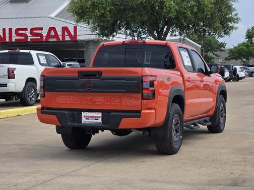 2025 Nissan Frontier PRO-4X