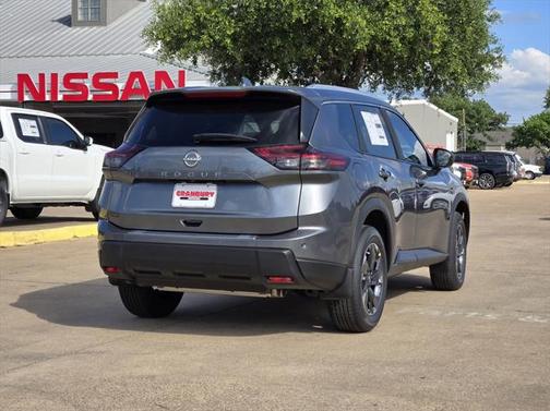 2025 Nissan Rogue SV