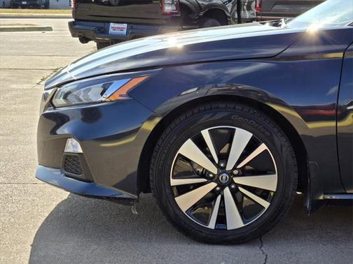 2022 Nissan Altima 2.5 SV