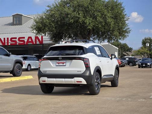 2026 Nissan Kicks SV