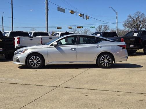 2020 Nissan Altima S FWD