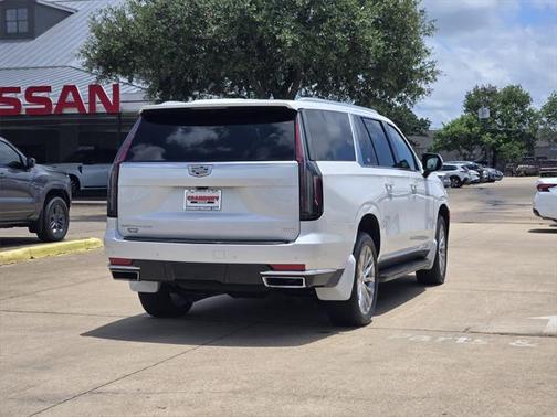 2022 Cadillac Escalade ESV Premium Luxury