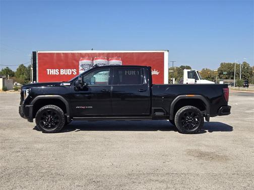 2024 GMC Sierra 2500 AT4