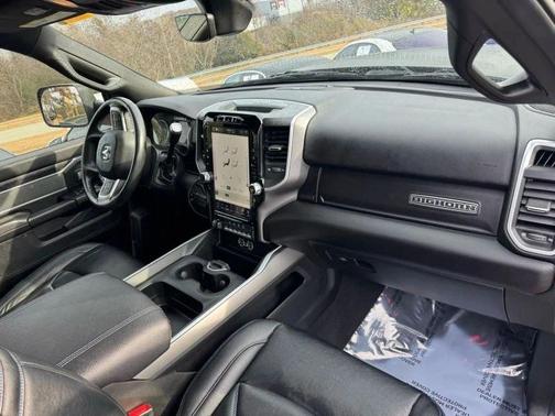 2022 RAM 2500 Big Horn Crew Cab 4x4 6'4' Box