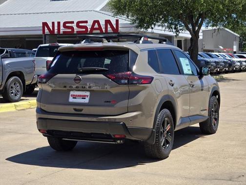 2025 Nissan Rogue Rock Creek