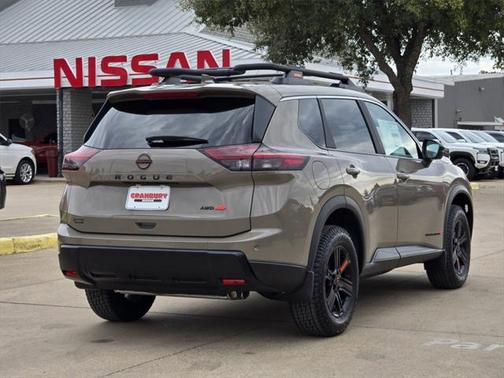 2025 Nissan Rogue Rock Creek