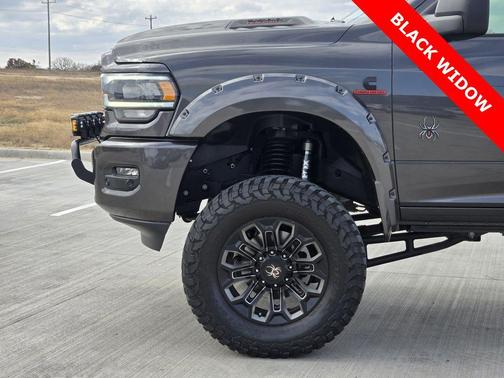 2024 RAM 3500 Laramie Crew Cab 4x4 6'4' Box