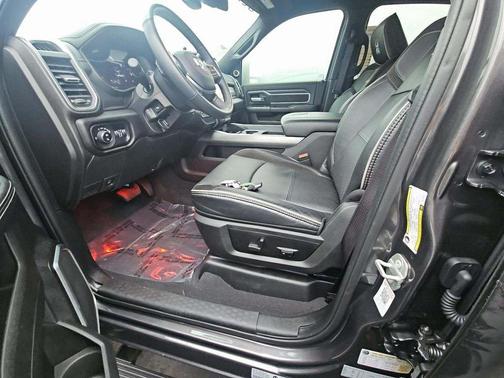 2024 RAM 3500 Laramie Crew Cab 4x4 6'4' Box