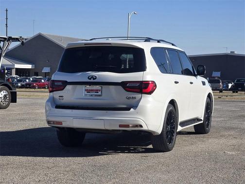 2024 INFINITI QX80 PREMIUM SELECT AWD