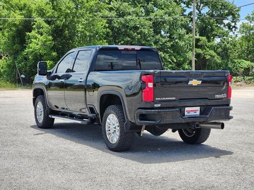 2022 Chevrolet Silverado 2500 High Country