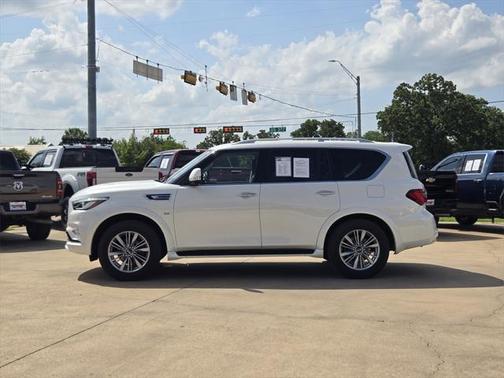 2018 INFINITI QX80 Base