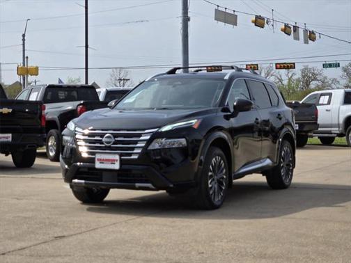 2025 Nissan Rogue Platinum