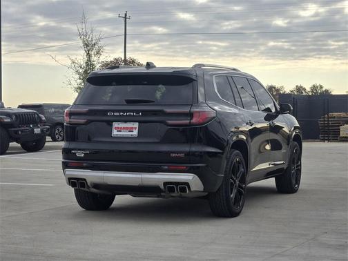 2024 GMC Acadia Denali