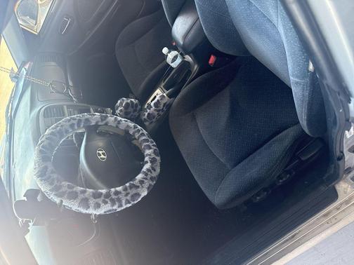 2004 Hyundai SONATA Base