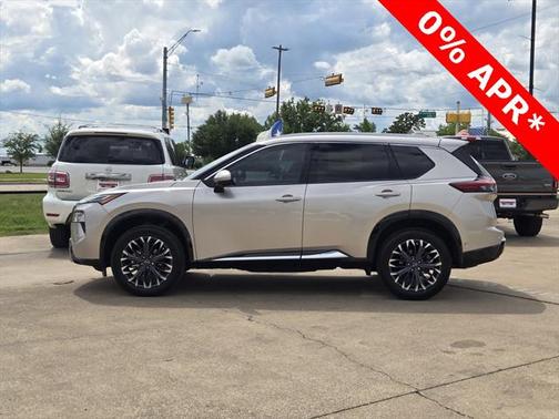 2025 Nissan Rogue Platinum