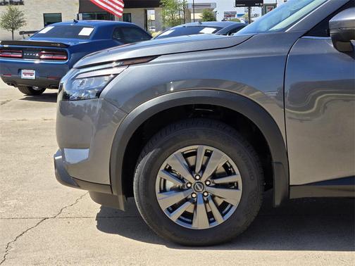 2025 Nissan Pathfinder SV 4WD
