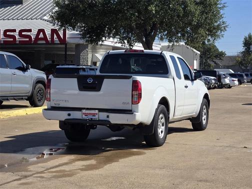 2021 Nissan Frontier S