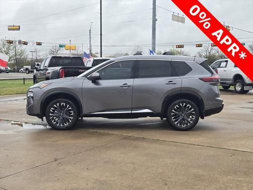 2025 Nissan Rogue Platinum