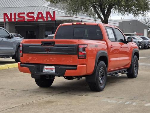 2025 Nissan Frontier PRO-4X