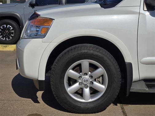 2015 Nissan Armada SV