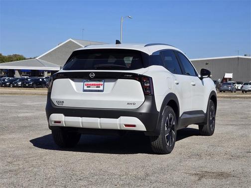 2026 Nissan Kicks SV