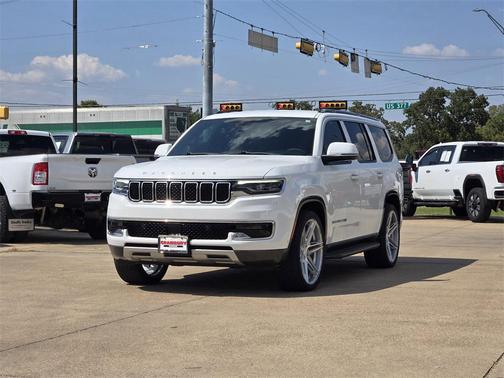 2022 Jeep Wagoneer Series II 4x2