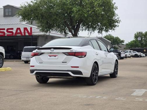 2025 Nissan Sentra SR