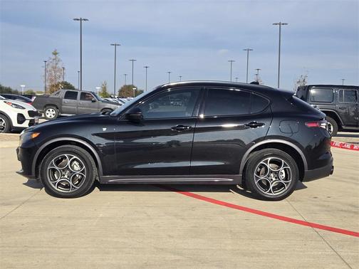 2024 Alfa Romeo Stelvio Ti